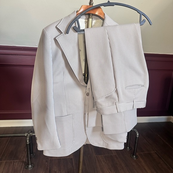 DONEGAL vintage men’s 2pc textured striped white/gray suit